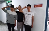 “建黨員標(biāo)兵宿舍，做文明示范先鋒”